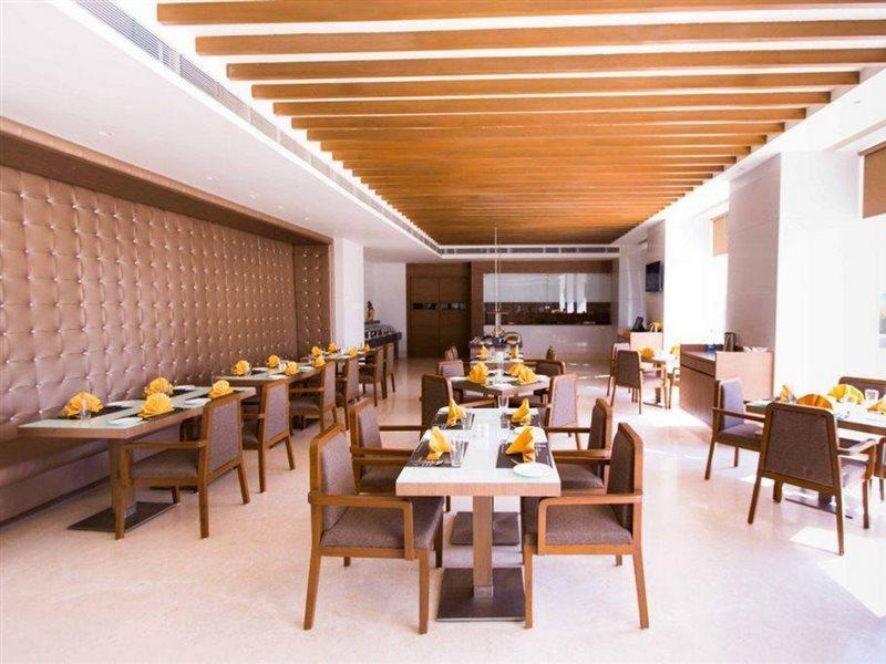Regenta Central Grand Exotica Pimpri-Chinchwad Exterior photo