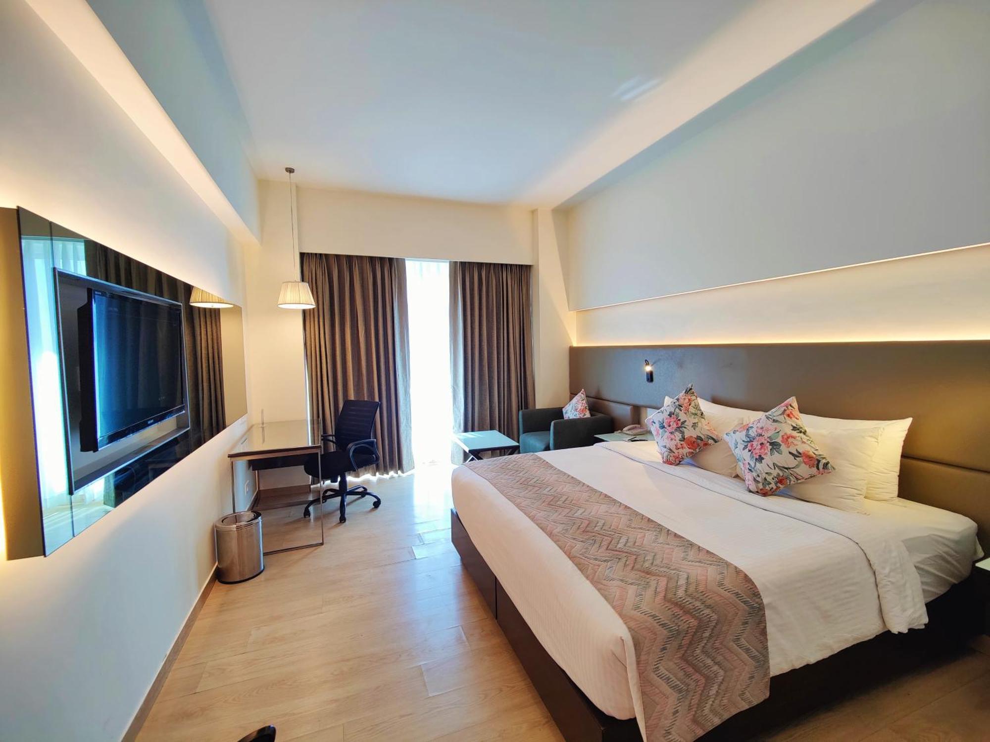 Regenta Central Grand Exotica Pimpri-Chinchwad Exterior photo