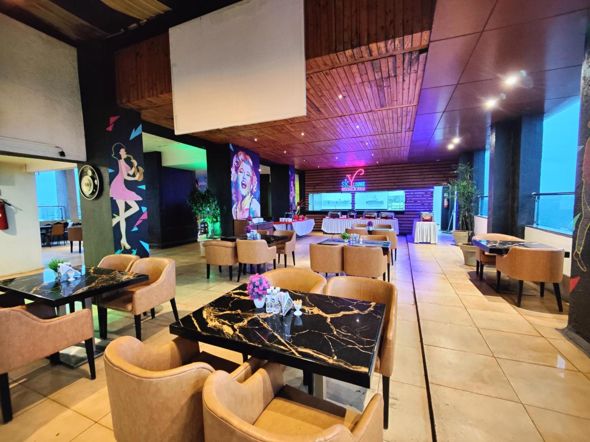 Regenta Central Grand Exotica Pimpri-Chinchwad Exterior photo