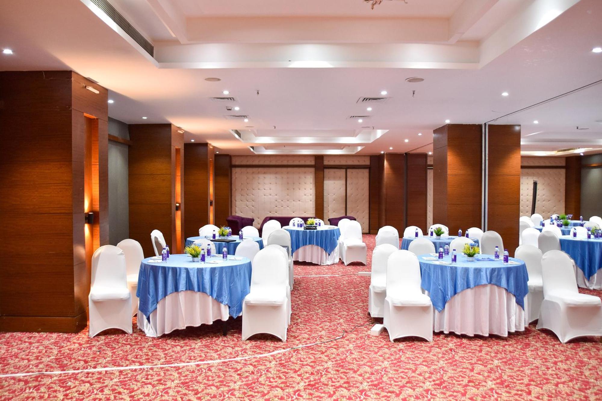 Regenta Central Grand Exotica Pimpri-Chinchwad Exterior photo