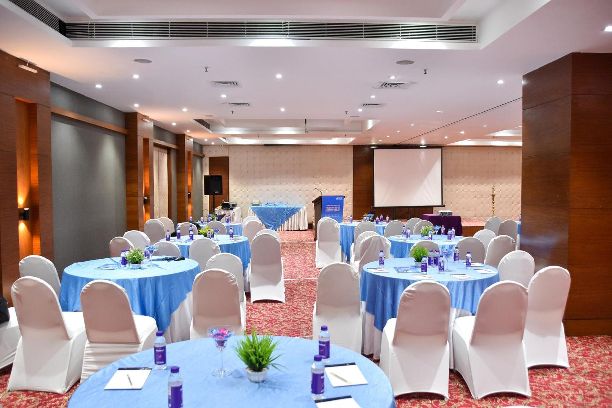Regenta Central Grand Exotica Pimpri-Chinchwad Exterior photo