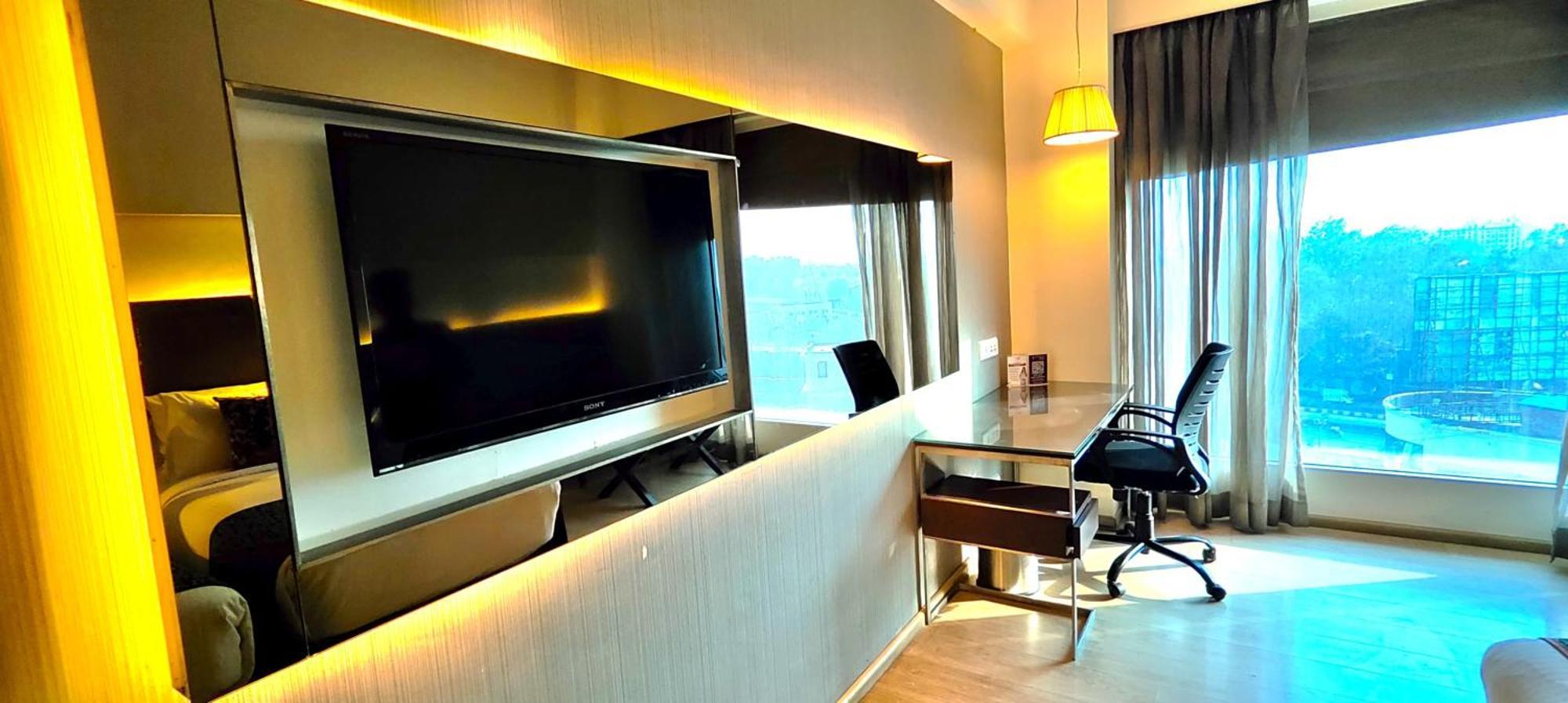 Regenta Central Grand Exotica Pimpri-Chinchwad Exterior photo