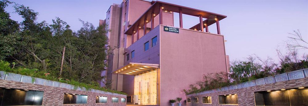 Regenta Central Grand Exotica Pimpri-Chinchwad Exterior photo